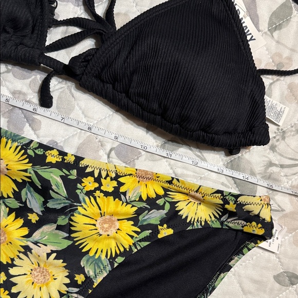 Black and Yellow Floral Bikini Set M - Picture 5 of 12